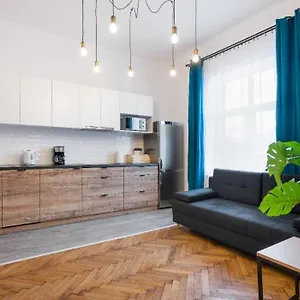 Apartament Fancy With Lift And A/c, Kraków